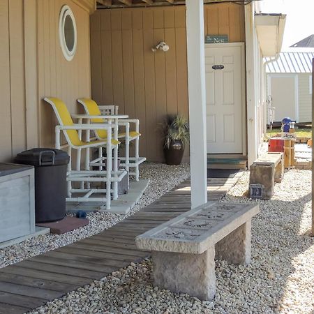 Sneads Ferry Vacation Rental Studio With Water Views Exteriér fotografie