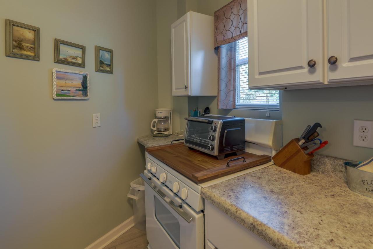 Sneads Ferry Vacation Rental Studio With Water Views Exteriér fotografie