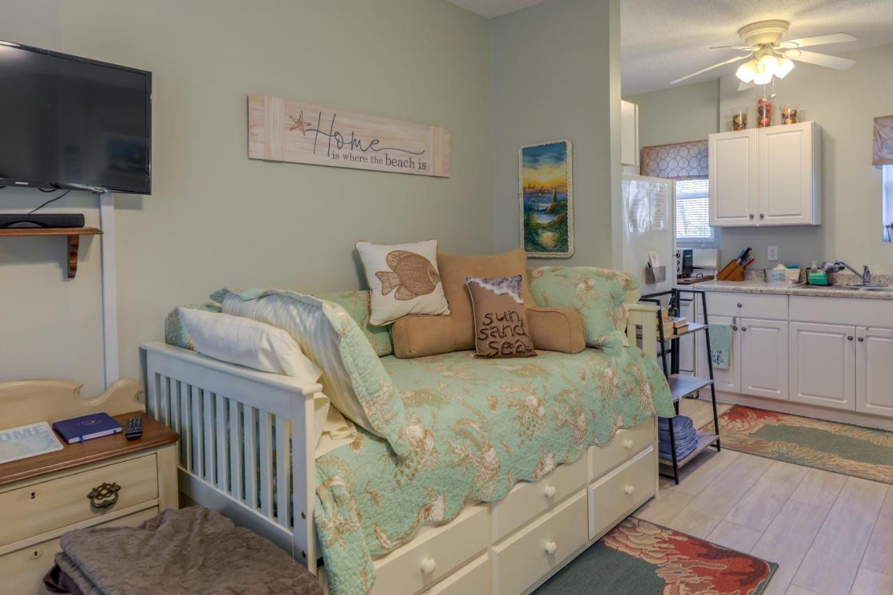 Sneads Ferry Vacation Rental Studio With Water Views Exteriér fotografie